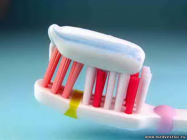 Как правильно выбрать зубную пасту и щетку