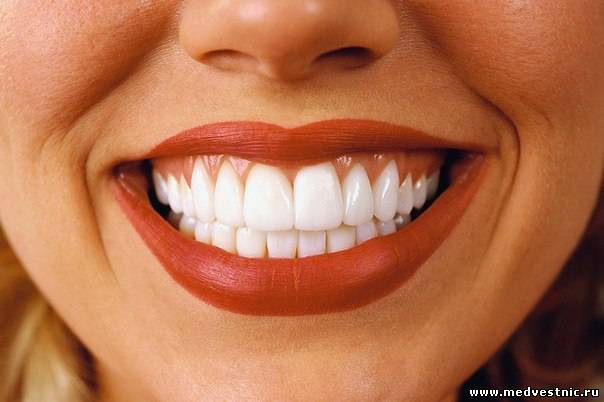 Искусственная эмаль защитит от кариеса и отбелит зубы